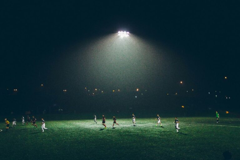 Der Fußballclub Arsenal Tivat wurde für 10 Jahre von der UEFA gesperrt.