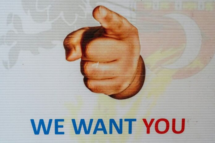 Geheimdienste könnten gezielt Glücksspieler beim Recruiting ansprechen