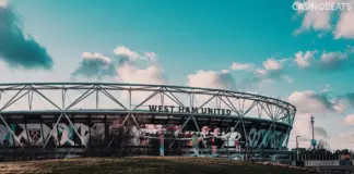 West Ham garde un sponso paris sportif 1 an avant l'interdiction en Premiere League