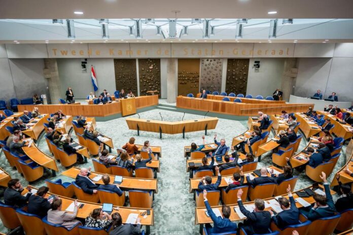 Tweede Kamer zet gokbedrijven onder vuur