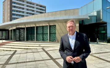 Gemeente Zandvoort koopt voormalig Holland Casino pand voor herontwikkeling Badhuisplein