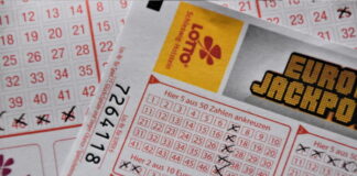 Lottokuponger för Eurojackpot och Lotto med ifyllda nummer och markerade rutor.