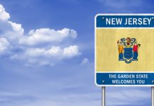 a street sign welcoming people into the state of New Jersey