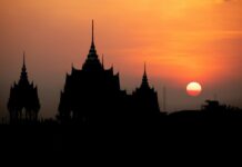 Police Ready to Make More Arrests as Thai Abbot Gambling Scandal Probe Widens