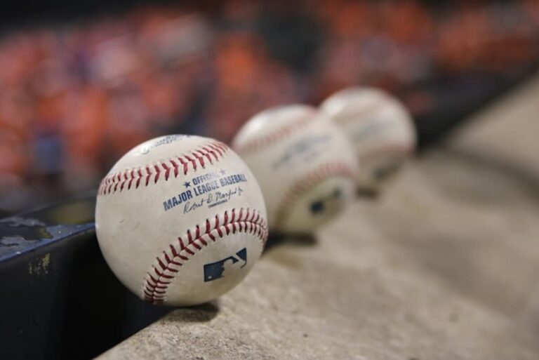 MLB Reinstates Pete Rose and Joe Jackson, Ending Decades-Long Gambling Bans